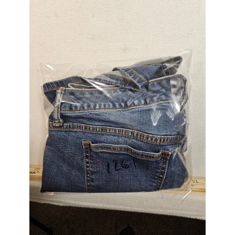 Torrid Denim Womens Size 12 Medium Wash Stretch Jean shorts - Picture 10 of 10